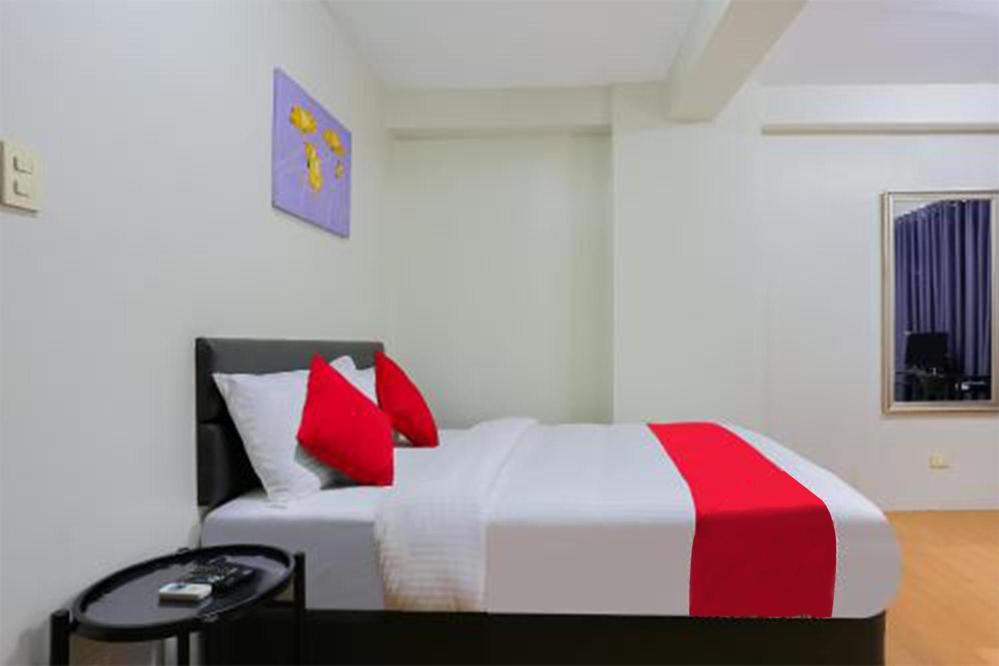 Anglo Residences Manila Quezon City Bagian luar foto