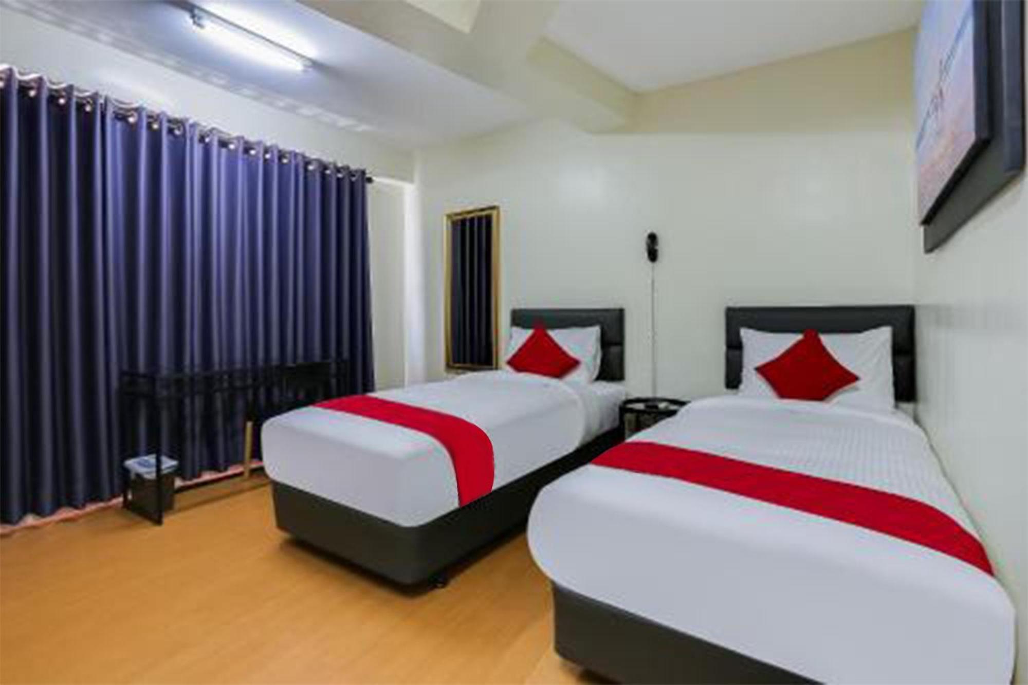 Anglo Residences Manila Quezon City Bagian luar foto